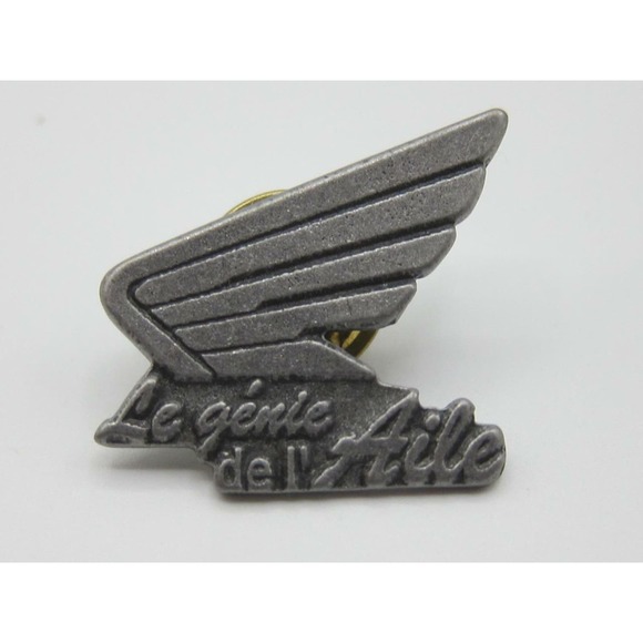 French International Motorcycle Show pin 1990s jacket lapel vest HTF Honda MIP - Picture 3 of 5